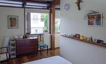 Imagem 7: Casa no Jardim Botânico, 443 m², Condomínio Fechado, 4 Quartos, 2 Suítes, Vaga para 2 Carr