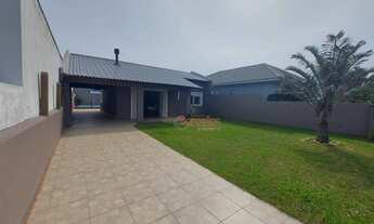 Imagem: Linda casa com piscina com três dormitórios