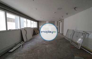 Imagem 3: Conjunto comercial com 85m² mezanino, 02 banheiros, luminárias e persianas