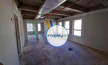 Imagem 3: Sala de 120 metros com divisórias de Drywall, teto exposto no estilo industrial, necessita