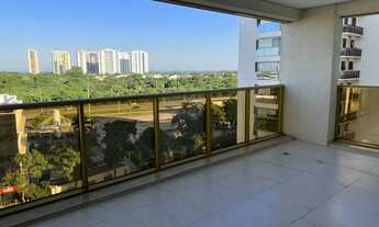 Imagem 2: ESPETACULAR ROYAL BLUE para venda com 218 metros quadrados com 4 quartos. Vista mar e parq