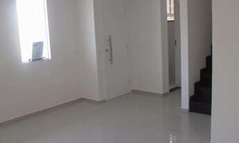 Imagem 3: Sobrado com 3 dormitórios para alugar, 87 m² por R$ 2.000,00/mês - Bairro Alto - Curitiba