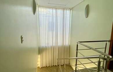 Imagem 7: Casa de condomínio no Jardins Madri de 250m com 4 quartos, piscina, ofurô, e churrasqueira