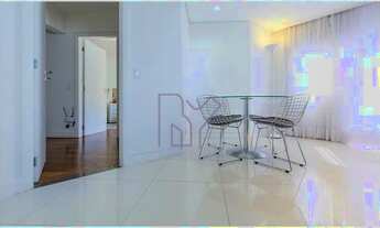 Imagem 4: Unidade residencial espaçosa e decorada em edifício de alto padrão na Chácara Klabin