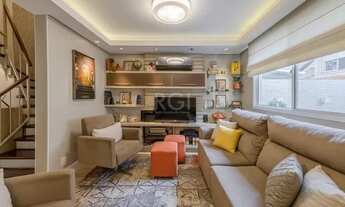 Imagem 2: Casa de 4 dormitórios com 2 vagas no Ecoville