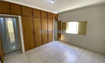 Imagem 6: Casa Térrea Monte Alegre 03 dormitórios sendo 01 suítes, sala de estar, cozinha, banheiro