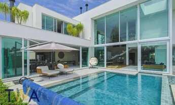 Imagem 2: Casa com 4 dormitórios à venda, 900 m² Condomínio Village Terrasse - Nova Lima/MG