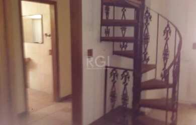 Imagem 3: Casa para Venda - 244m², 2 dormitórios, 4 vagas - Teresópolis