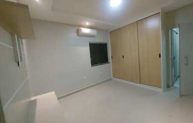 Imagem 7: ALUGO BELÍSSIMA CASA FINO ACABAMENTO PARCIALMENTE MOBILIADA