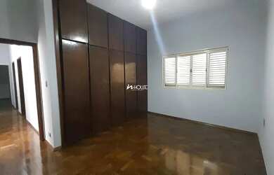 Imagem 5: UBERLÂNDIA - Casa Padrão - TABAJARAS