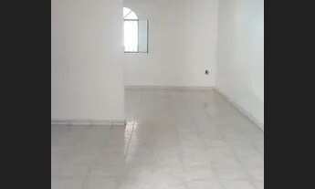 Imagem 6: Casa em Via Pública na Cidade ( Nucleo 16 ) com 2 quartos e quintal