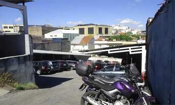 Imagem 6: ESTACIONAMENTO / TERRENO - 880m² - DECLIVE - CASA VERDE