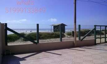 Imagem: Casa a beira mar( pé na areia