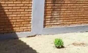 Imagem 2: Casa no Colina Verde, com quintal, 2 vagas cobertas, R$ 265.000