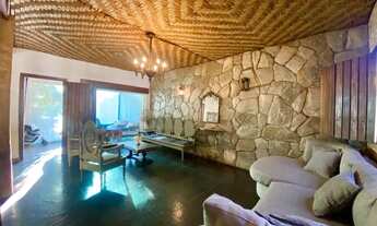 Imagem: Casa à venda, 4 quartos, 2 suítes, 6 vagas