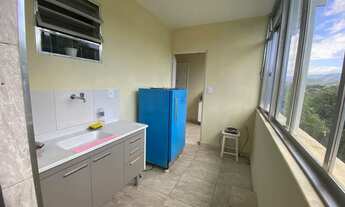 Imagem 3: Apartamento em Petrópolis, quarto e sala