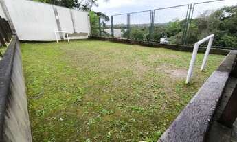 Imagem 2: Apto 2 dorm ANDAR ALTO com VISTA LIVRE praticamente todo mobiliado Criciúma ACEITA carro