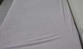 Imagem 2: Vendo cama de madeira (sem colchão