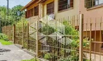 Imagem: Casa em condomínio, 03 dormitórios, 01