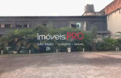 Imagem 3: Galpão com 1.295m de construção e 3.035 área aberta. Zoneamento ZM