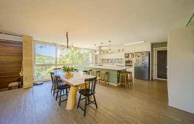 Imagem 7: CASA COM 3 SUÍTES INTEGRADA A NATUREZA