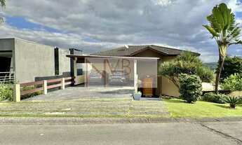 Imagem 2: Venda de casa em Golf Gardens, Km 23 da Raposo, 3 dormitórios, 3 suítes e 4 banheiros por