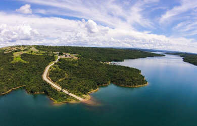 Imagem 3: PORTO DO VALE RESORT - lotes na beira do Lago Corumbá IV. Luziânia-GO