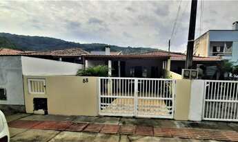 Imagem: Casa geminada de 2 quartos em Potecas, com