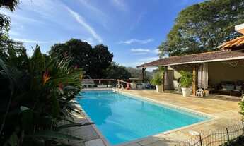 Imagem: Casa com 04 Quartos no Engenho do Mato com