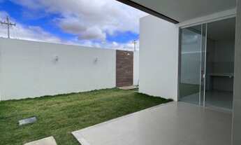 Imagem 7: Casa Duplex, com 4 quartos. Em condomínio fechado