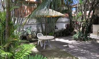 Imagem 4: Casa Linear com 04 Quartos, Churrasqueira, Piscina e Quintal!