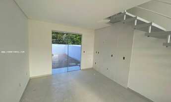 Imagem 3: Sobrado para Venda em São José, Forquilhinha, 2 dormitórios, 1 suíte, 3 banheiros, 2 vagas