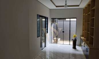 Imagem 1: Casa Comercial para Locação com 03 Quartos sendo 01 Suíte no Bairro Goiabeiras - Cuiabá/MT