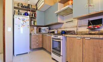 Imagem 4: Casa de quatro dormitórios ao lado do Colégio Farroupilha