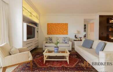 Imagem 2: Apartamento com 170 m², 4 dormitórios sendo 1 suíte, 2 vagas