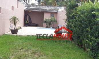 Imagem 4: Sobrado com 3 dormitórios sendo 1 com suíte, com piscina