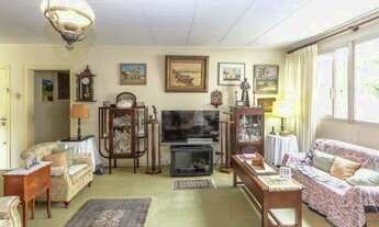 Imagem 3: Apartamento no Jardins, 240m², 4 dorm., 1 suíte, 2 vagas com manobrista