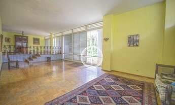 Imagem 3: Casa no bairro Pacaembu com 877m² área construída, 4 dormitórios, 3 suítes, 7 vagas. Proje