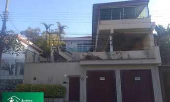 Imagem: Casa à venda no centro de Caieiras