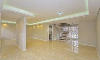 Imagem 3: Casa para venda possui 420 metros quadrados com 3 quartos em Bacacheri - Curitiba - PR