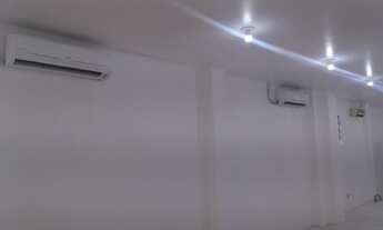 Imagem 7: Sala comercial com 151m2 com pé direito alto 5 metros