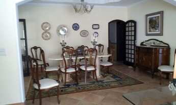 Imagem 7: Casa de condomínio para venda possui 450 metros quadrados com 4 quartos ( baixou o preço