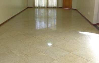 Imagem 4: EXCELENTE CASA COM 2 PAVIMENTOS NO GRANITO