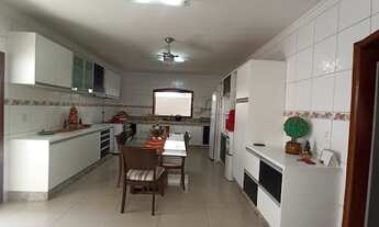Imagem 7: Sobrado com 3 dormitórios à venda, 304 m² por R$ 700.000,00 - Jardim Petrópolis - Cuiabá/M