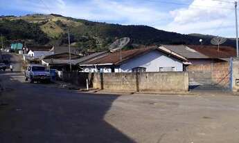 Imagem 3: Casa localizada no bairro Laranjeiras de Caldas!