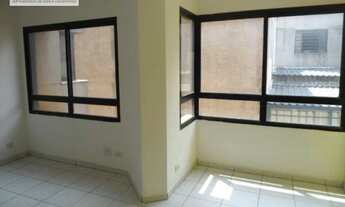 Imagem 2: 01 quarto, com armários, 01 vaga e piscina