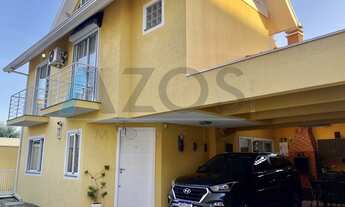 Imagem: EXCELENTE SOBRADO COM 03 DORMITÓRIOS NO