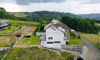 Imagem 4: GRAMADO - Casa Padrão - Vale das colinas