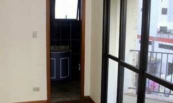 Imagem: Água Fria. 3 suítes. Armários planejados