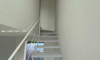 Imagem 7: Sobrado para Venda em São José, Forquilhinha, 2 dormitórios, 1 suíte, 3 banheiros, 2 vagas